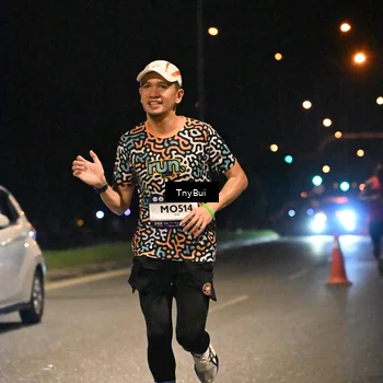 Runner Photo 7705414