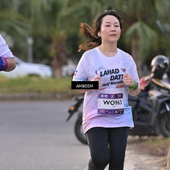 Runner Photo 7705422