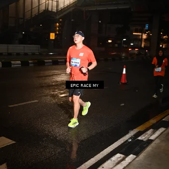 Runner Photo 7705435