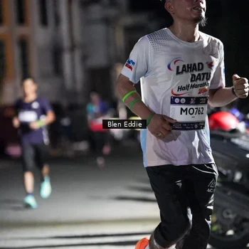 Runner Photo 7705441