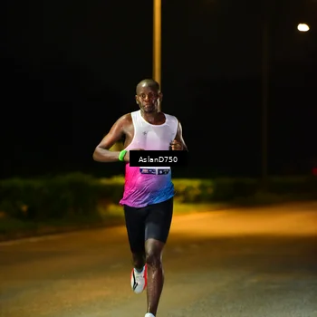 Runner Photo 7705443