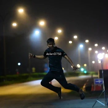 Runner Photo 7705445