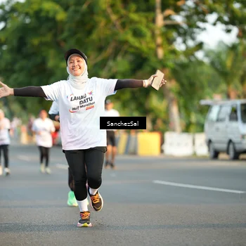 Runner Photo 7705448