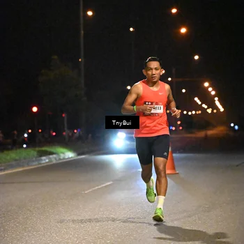 Runner Photo 7705467