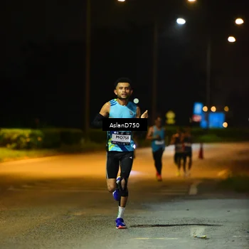 Runner Photo 7705475