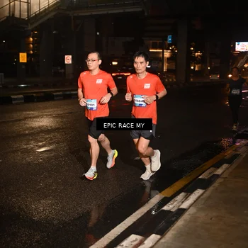 Runner Photo 7705478
