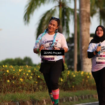 Runner Photo 7705481