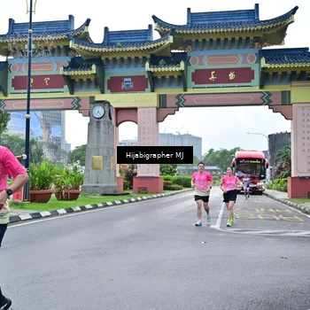 Runner Photo 7705490