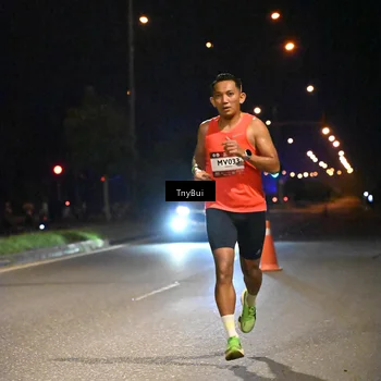 Runner Photo 7705494