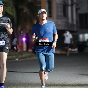 Runner Photo 7705502