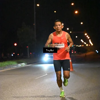 Runner Photo 7705510