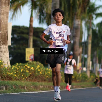 Runner Photo 7705520