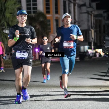 Runner Photo 7705525
