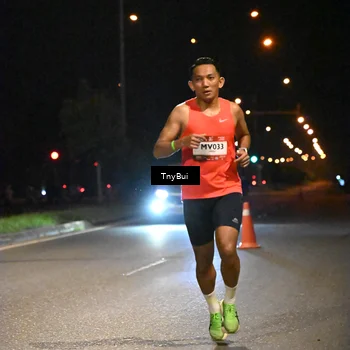 Runner Photo 7705528
