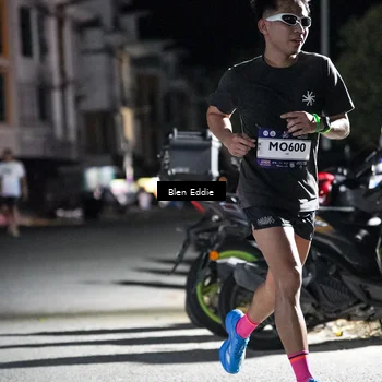 Runner Photo 7705534