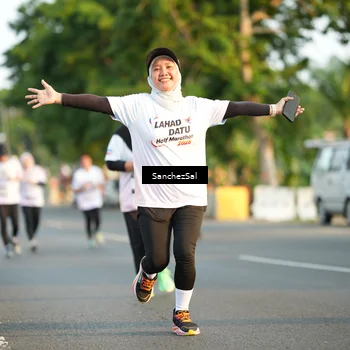 Runner Photo 7705554