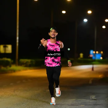 Runner Photo 7705571