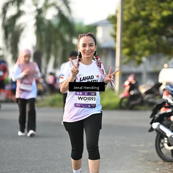 Runner Photo 7705578