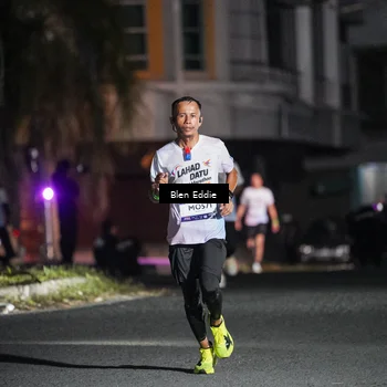 Runner Photo 7705580