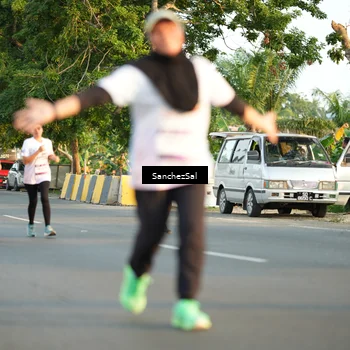 Runner Photo 7705584