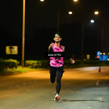Runner Photo 7705588