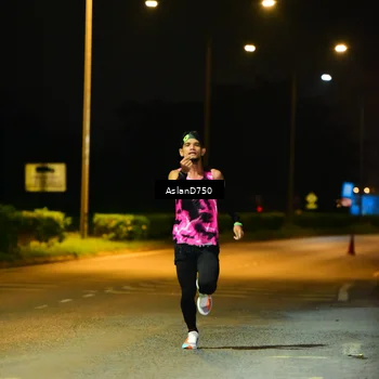 Runner Photo 7705590