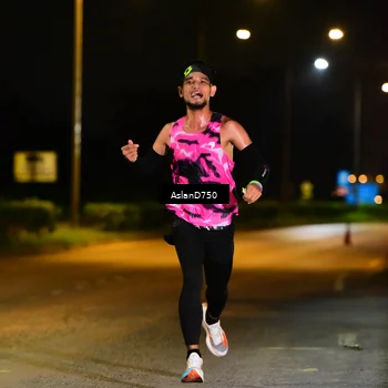 Runner Photo 7705597