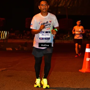 Runner Photo 7705604