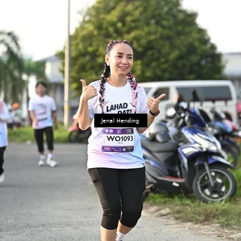 Runner Photo 7705605
