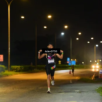 Runner Photo 7705608