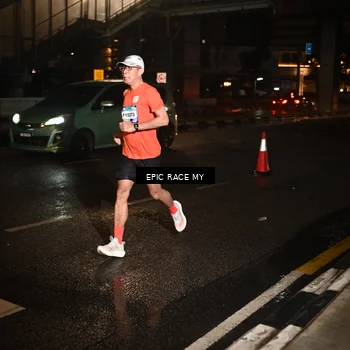 Runner Photo 7705610