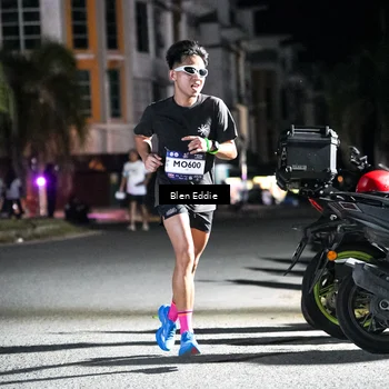Runner Photo 7705614