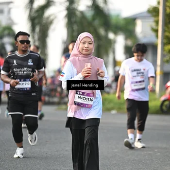 Runner Photo 7705616