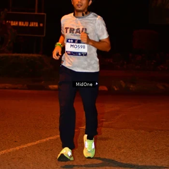 Runner Photo 7705630