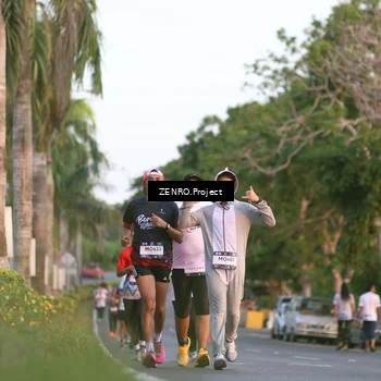 Runner Photo 7705632
