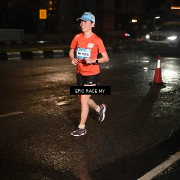 Runner Photo 7705643