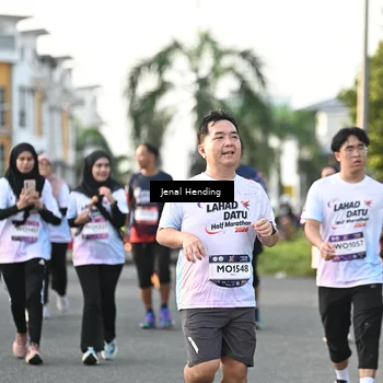 Runner Photo 7705656
