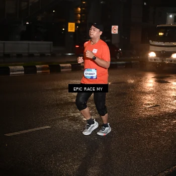Runner Photo 7705678