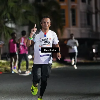Runner Photo 7705697