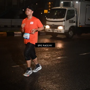 Runner Photo 7705698