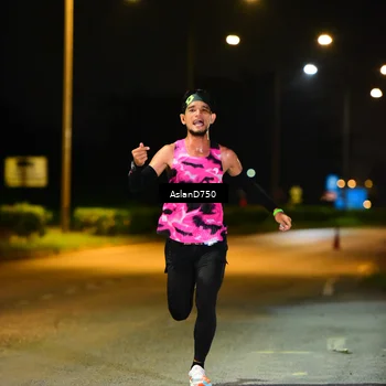 Runner Photo 7705705