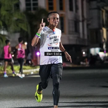 Runner Photo 7705706