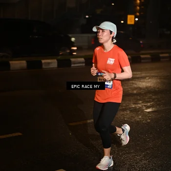 Runner Photo 7705717