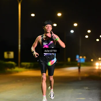 Runner Photo 7705718