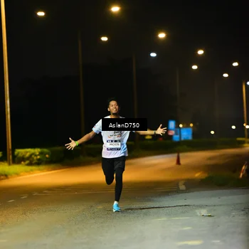 Runner Photo 7705725