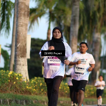 Runner Photo 7705727