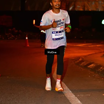 Runner Photo 7705732