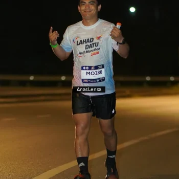 Runner Photo 7705739