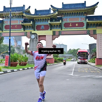 Runner Photo 7705740