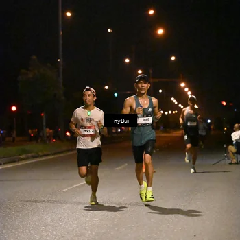 Runner Photo 7705741